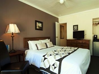 Alpine Inn ホット・スプリングス エクステリア 写真